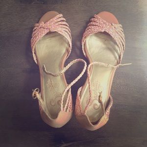 Seychelles peep toe heels